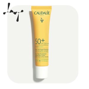 ضد آفتاب با SPF050 و خاصیت ضد جوش حجم 40 میلی لیتر